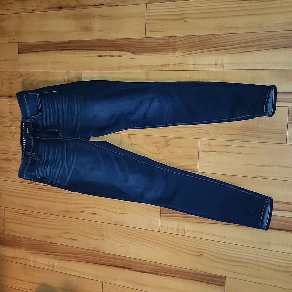 3/15❤️ American Eagle stretchy high waist skinny. Sz 4